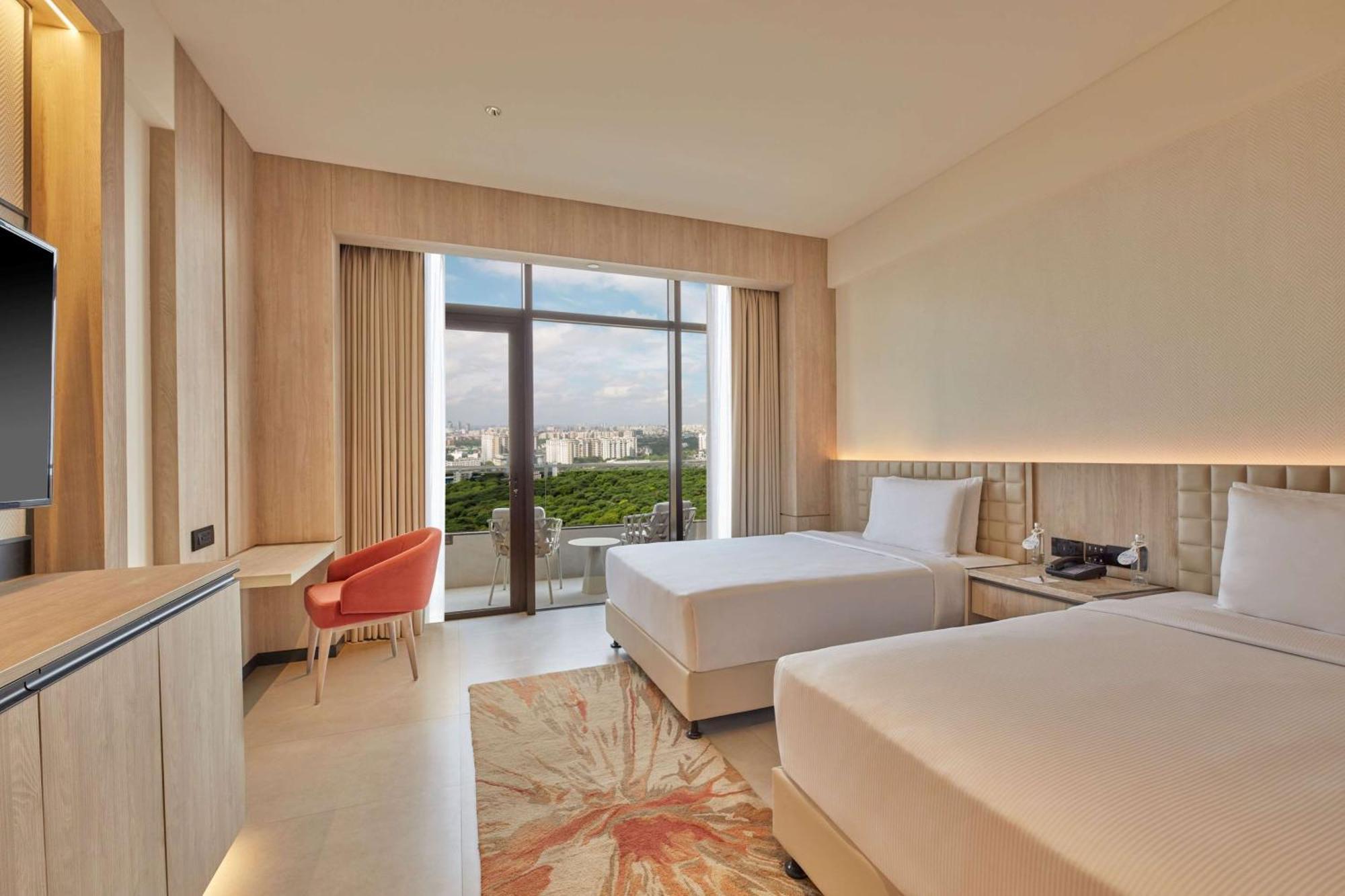 Hilton Gurugram Baani City Centre Gurgaon Exterior foto